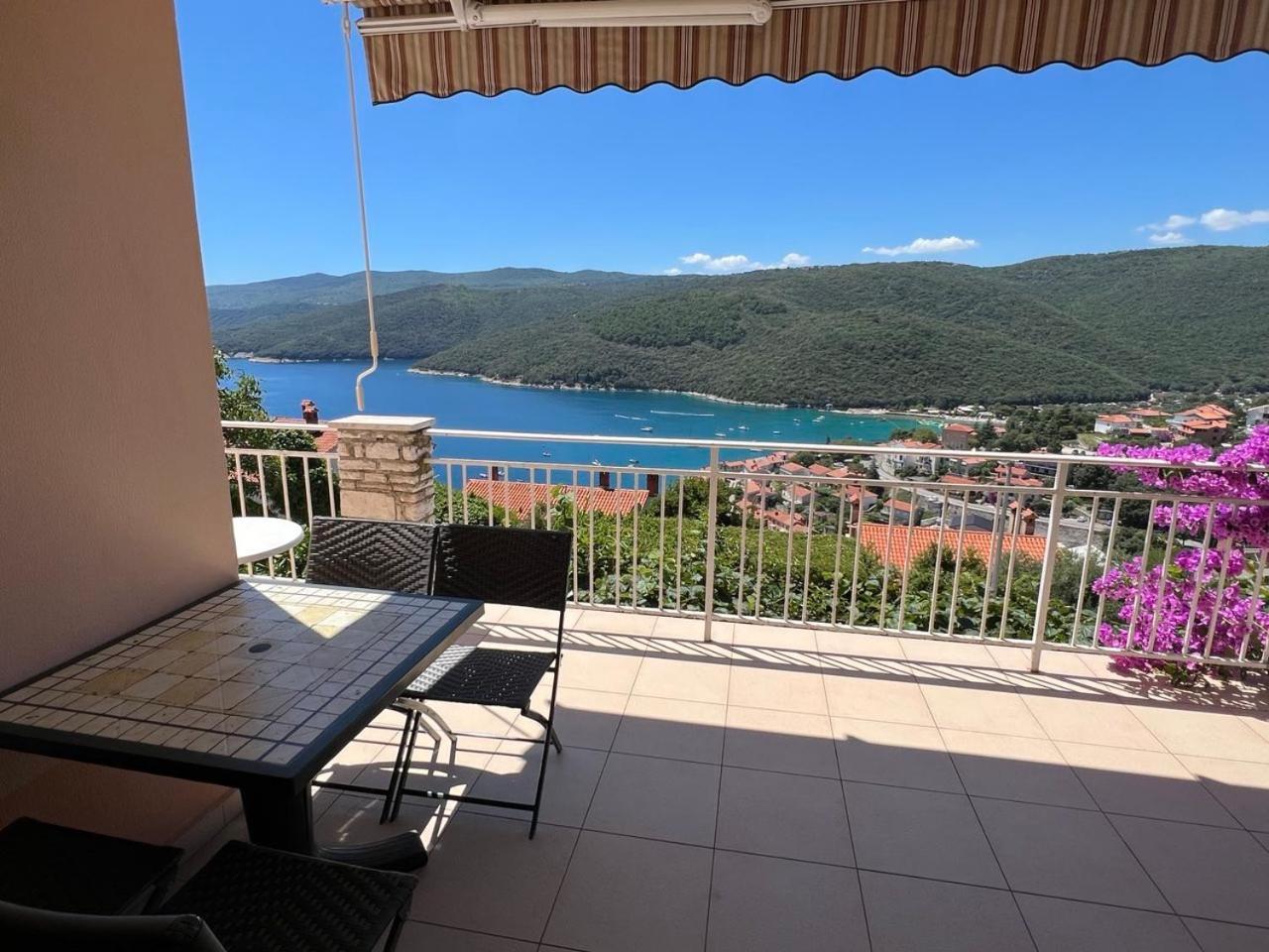 Apartments Alma Rabac Exterior foto